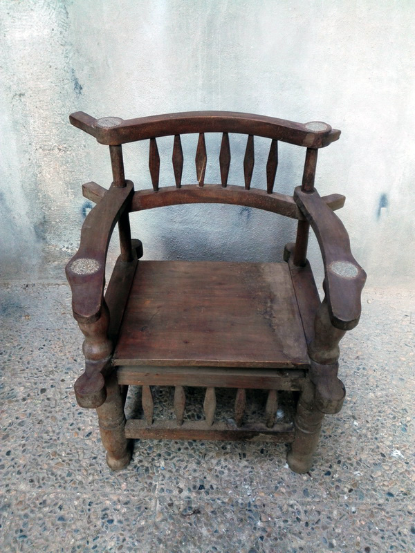 silla madera etnica trono africa 44-89x64-78x64 (45eu) 1u